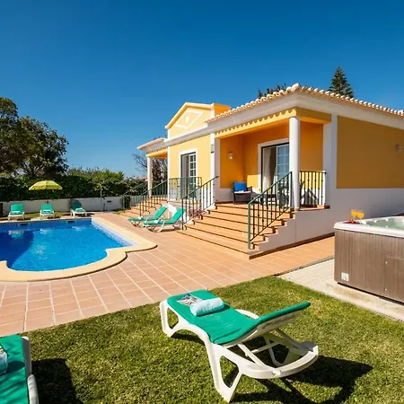 Alegria - Piscina Aquecivel E Jacuzzi Em