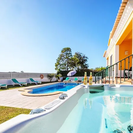 Alegria - Piscina Aquecivel E Jacuzzi Em *